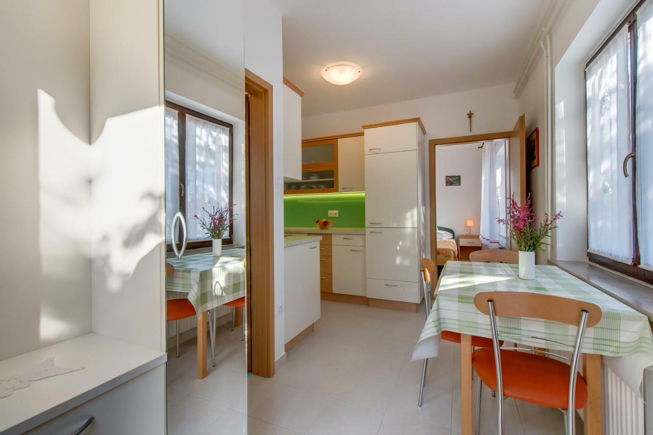 Apartment Simona Mali Lošinj Exterior foto